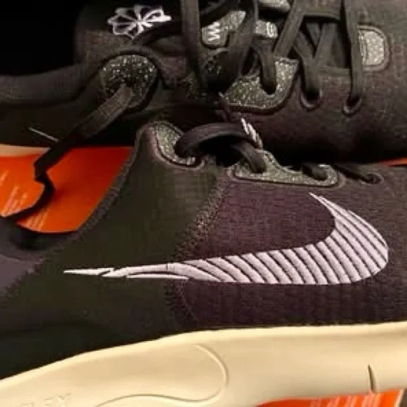 Nike Flex Purple and Black Men’s Size 12, NEW in box - Picture 2 of 11